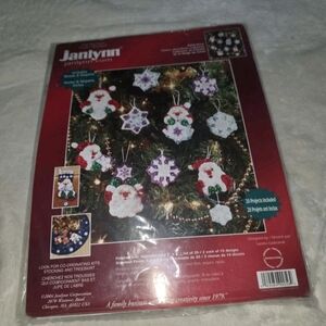 Janlynn Santa's Snowflake Collection Ornaments Felt Appliqué Kit #090-0056 NIP
